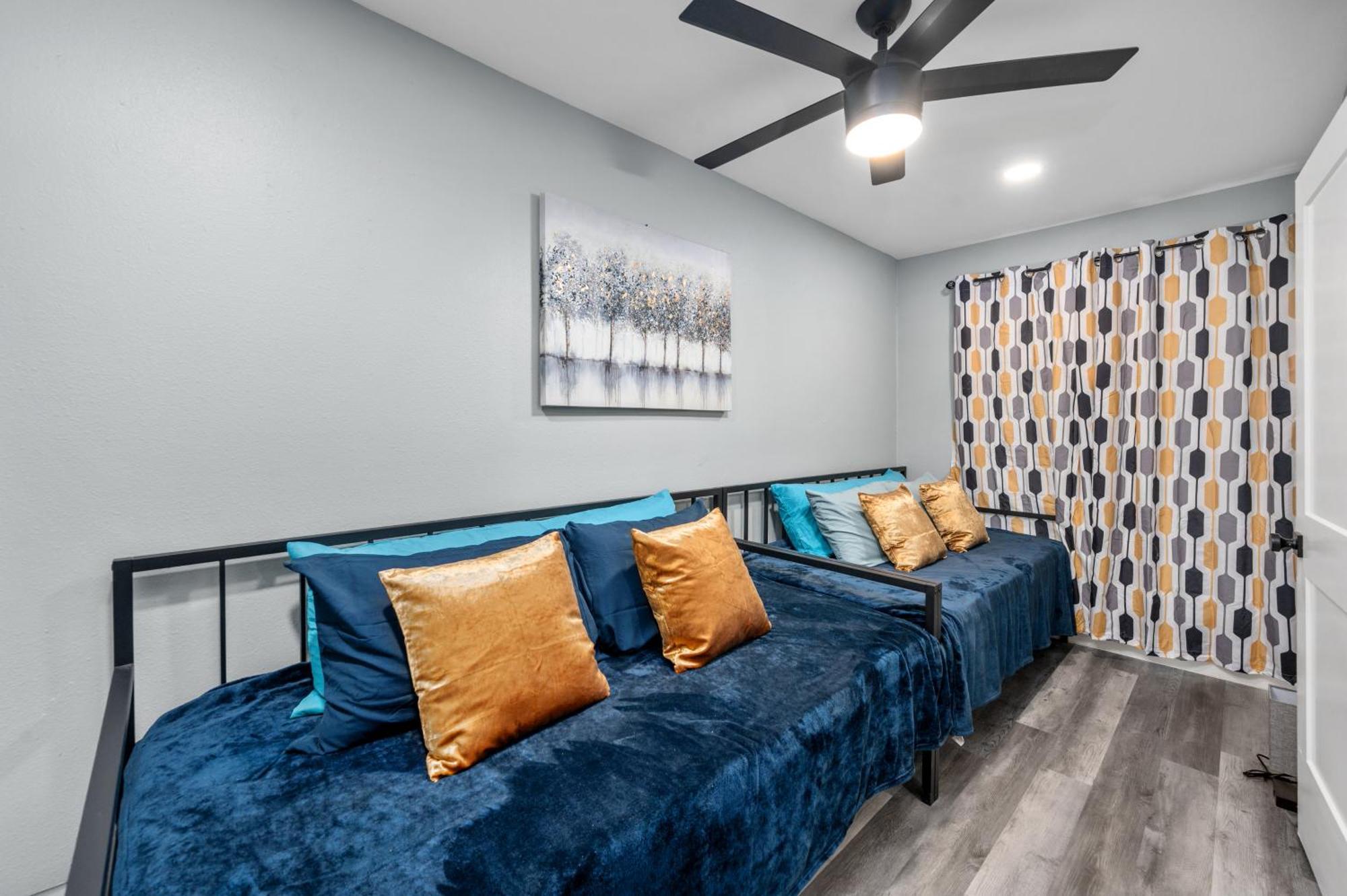 Warm Heights 2Br With Pool & Free Parking Apartment Houston Exterior photo